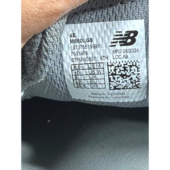 New Balance Fresh Foam 680v8 Mens 8.5 / Womens 10 Extra Wide 4E Gray main image 9